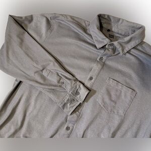 Stylish Men's Gray Button-Down Shirt